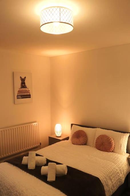 Charming 3 Bedroom Property Free Wifi & Parking Leeds (West Yorkshire) Exterior foto