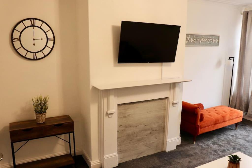 Charming 3 Bedroom Property Free Wifi & Parking Leeds (West Yorkshire) Exterior foto