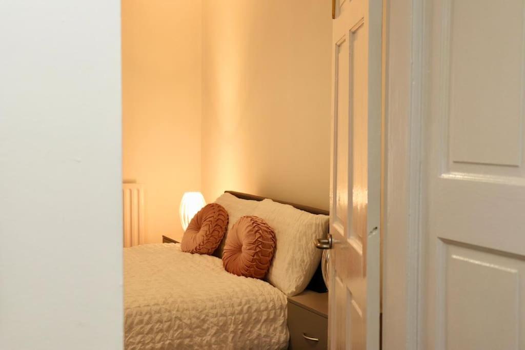 Charming 3 Bedroom Property Free Wifi & Parking Leeds (West Yorkshire) Exterior foto
