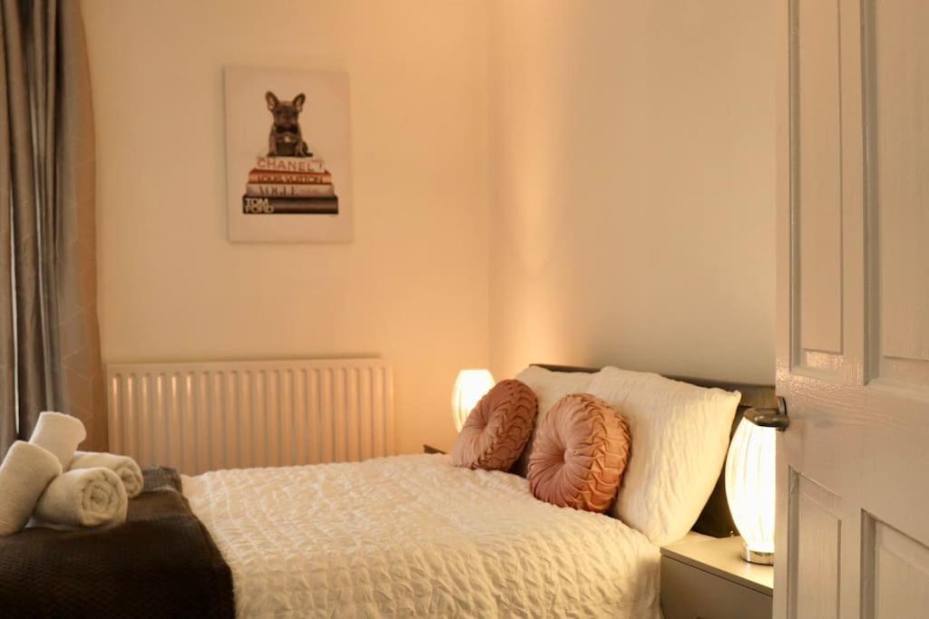 Charming 3 Bedroom Property Free Wifi & Parking Leeds (West Yorkshire) Exterior foto